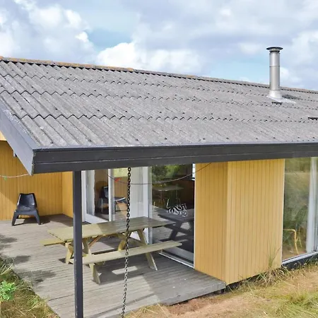 In Frostrup With Kitchen Semesterbostad Lild Strand